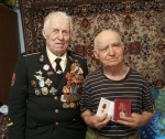 В Арсеньеве продолжается вручение ветеранам медалей к 80-летию Победы